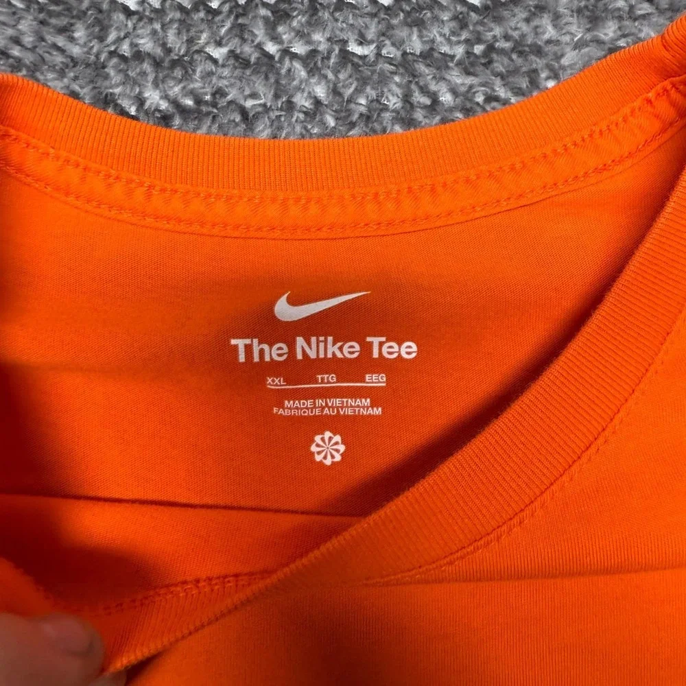 Nike Mens Hoops Basketball T-Shirt‎ XXL Orange Graphic Short Sleeve